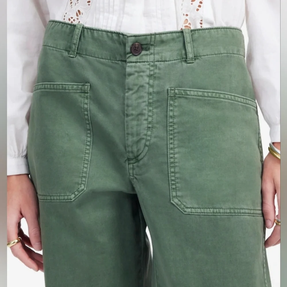 Madewell The Petite Taper-Leg Utility Pant in Garment-Dyed Twill - Picture 6 of 6